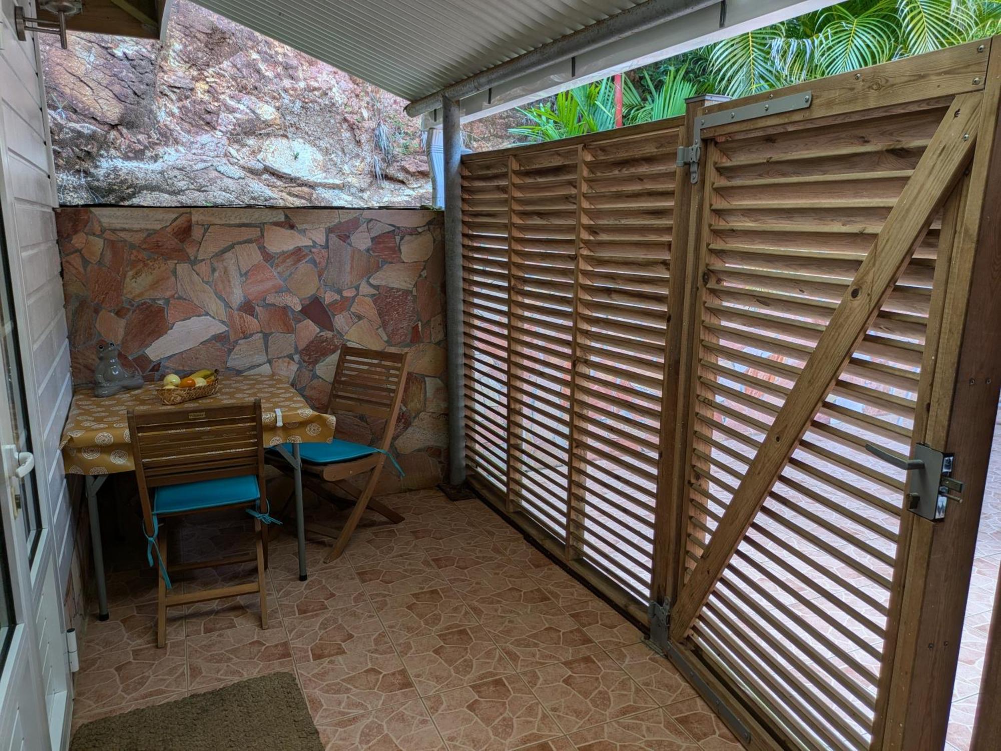 Le Marin - Bungalow - Escapade en couple - Paisible - Wi-Fi - Climatisation - Joyau caché - Calme - Plages à 5 minutes en voiture - Soleil de Martinique Exterior foto